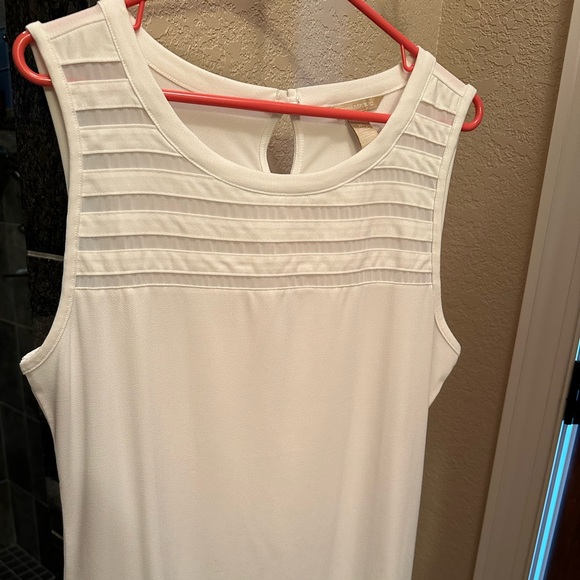 Banana Republic White Sleeveless Blouse - Picture 1 of 5